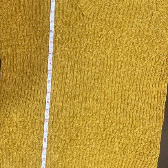 Universal Thread Women Pullover High Low Sweater Open Knit V Neck Mustard SZ S - Picture 5 of 8
